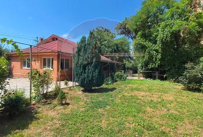 Casă individuală cu 3 camere în Micro 14
