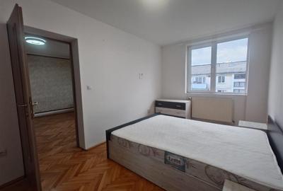 Apartament 3 camere renovat - 3