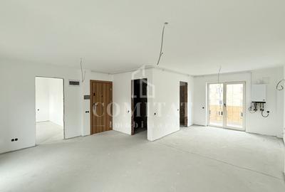 Apartament cu 3 camere semidecomandat în Mărăști
