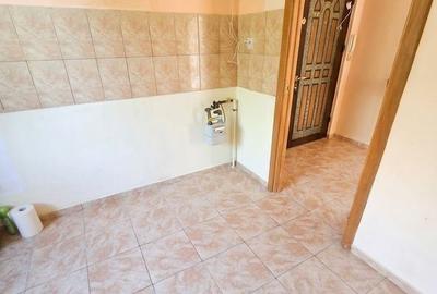 APARTAMENT 3 CAMERE BLOC REABILITAT ZONA LINISTITA GHIRLANDEI - 4