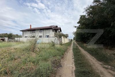 Teren Construcții intravilan de 702 mp, în Exterior Est