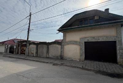 Casă individuală cu 10 camere în Central