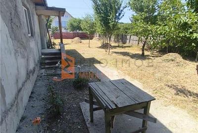 Casa si teren generos zona Ojasca - 11