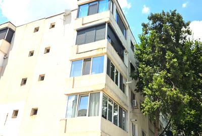 Apartament cu 3 camere decomandat în ICIL
