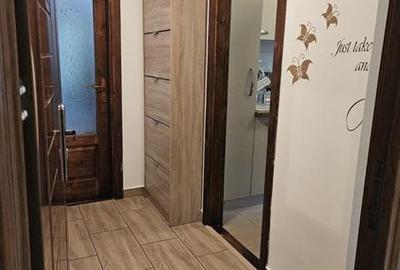 Mobilat si utilat in bloc anvelopat, etaj intermediar - 8