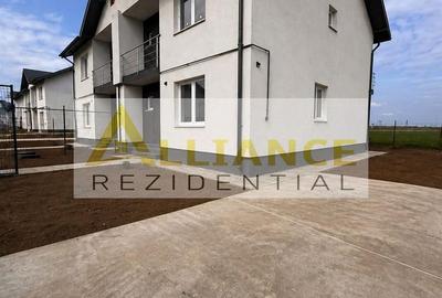 Duplex cu 4 camere decomandat în Sud