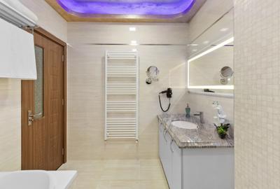 Complex RIF, Apartmente de inchiriat zona Mall Coresi, 4 camere cu 2 bai, 116 mp - 11