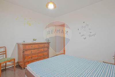 Apartament 2 cam de închiriat Zona Griviței Mobilat și utilat etaj 1 - 14