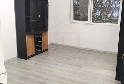 Garsonieră de închiriat – Micro 19, parter | Ideală pentru elevi, stud - 1