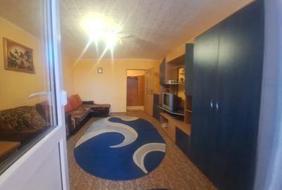 Apartament 2 camere de inchiriat Tractorul - 1