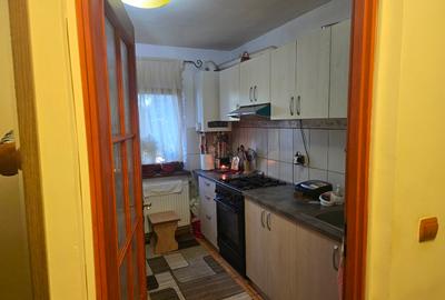 Apartament cu 2 camere semidecomandat în Poarta 6