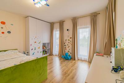 Vila complet mobilata si utilata, panouri, acumulatori, impecabila - 24