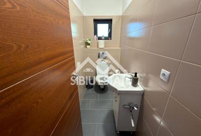 Spatiu comercial/birouri, zona buna, circulata, cladire moderna - 9