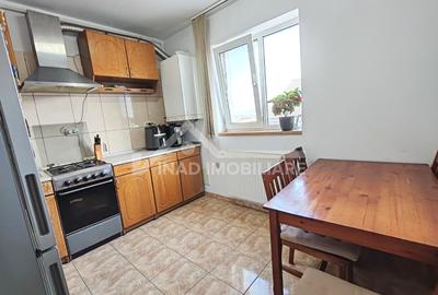 Apartament cu o cameră, 35 mp+balcon, parcare, Zorilor Str. Viilor - 8