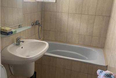 Apartament 4 camere , zona cartier Sud , et 1 , 60 mp , liber - 10
