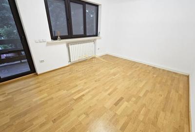 Apartament cu 4 camere în Domenii
