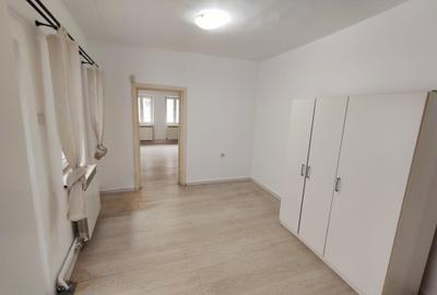 Apartament 3 camere situat intr-o vila la etj 1 pt locuinta sau firma - 8