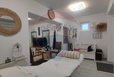 Spațiu de vânzare – 30 mp, multifuncțional (comercial / locuință) - 8