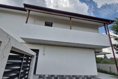 Vila eleganta cu 4 dormitoare, situata la intrarea in Tunari - 11
