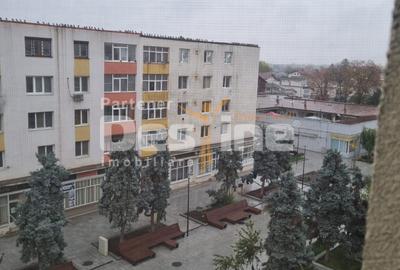 Apartament cu 2 camere decomandat în Centrul Vechi