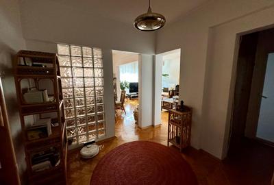 Vanzare apartament 4 camere - 12