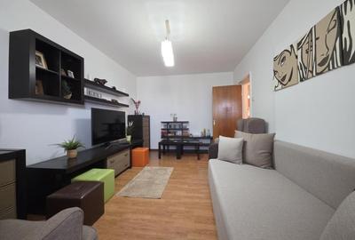 Apartament cu 3 camere în Drumul Taberei