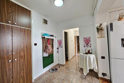 Aparatorii Patriei| Centrala termica proprie| 6 min metrou| Doua bai - 17