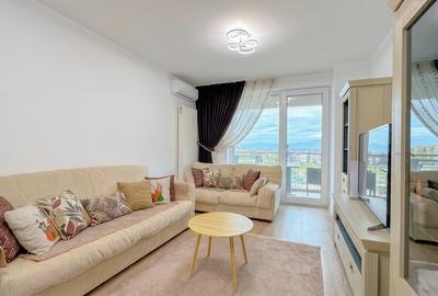 Apartament cu 3 camere decomandat în Tractorul