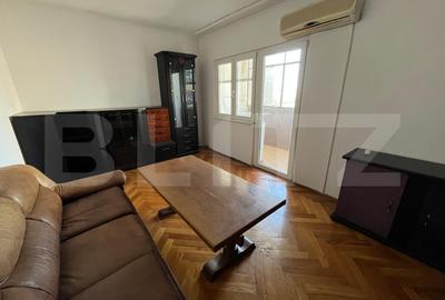 Apartament cu 3 camere decomandat, mobilat în Dacia