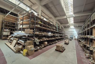 Spațiu industrial, în Unirii