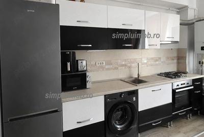 Apartament cu 2 camere semidecomandat, mobilat în Roșu
