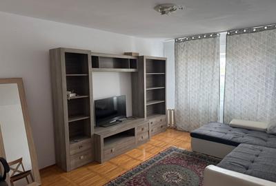 Apartament cu 2 camere decomandat, mobilat în Central