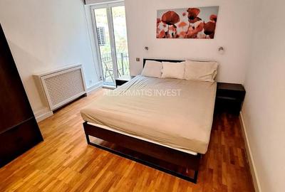Apartament cu 5 camere decomandat, mobilat în P-ța Romană