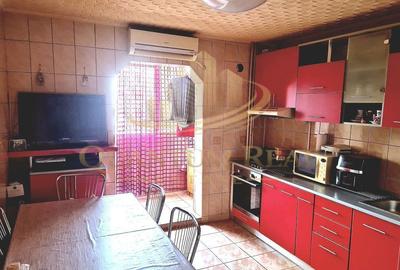 Apartament 2 camere decomandat, bloc din 1984, Loc Parcare-Dristor - 2
