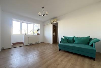 Apartament cu 3 camere semidecomandat în Dacia