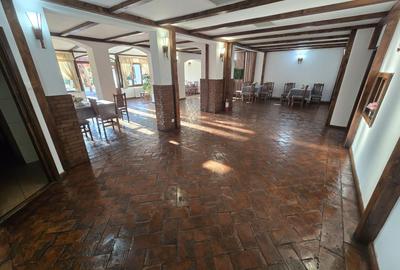 Restaurant 90 persoane+terasă 120 persoane,posibili asociere - 18