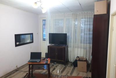 Apartament cu 2 camere semidecomandat în Țiglina 3