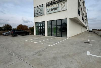 Spațiu comercial, 67 mp în Tunari