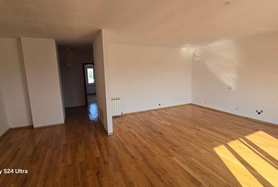 Săftica DN1 | 3 camere | 226 mp | Două terase | 2 parcări - 5