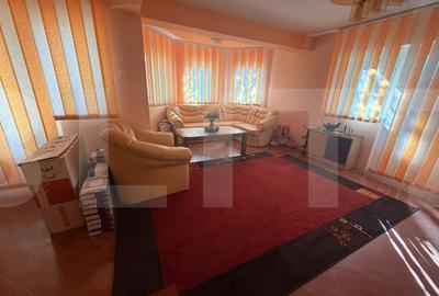 Casă de vânzare P+M, 170 mp, zona Vest - 2