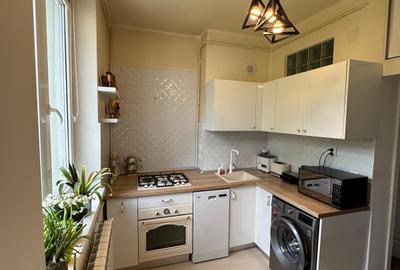 Apartament cu 2 camere decomandat în Vatra Luminoasă