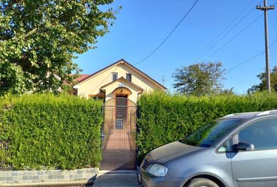 Casă individuală cu 3 camere în Valu lui Traian