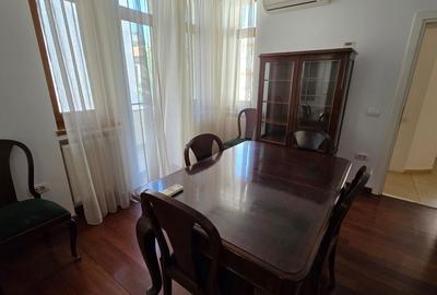 Apartament cu 4 camere decomandat, mobilat în Primăverii