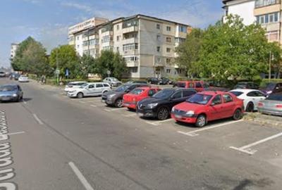Apartament cu 2 camere decomandat în Micro 6