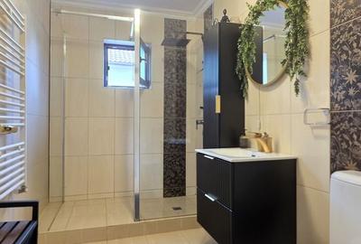 Eleganță, lumină, confort într-o locuință care inspiră, o casă care se trăiește! - 15