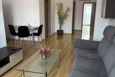 Apartament cu 3 camere semidecomandat, mobilat în Gară