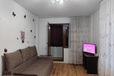 Apartament cu 2 camere decomandat, mobilat în Apărătorii Patriei