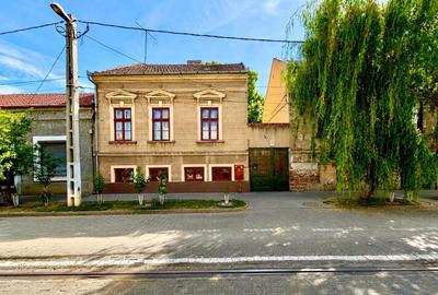 Casă D+P, zona Boul Roșu, pretabilă spații de cazare/birouri - 1