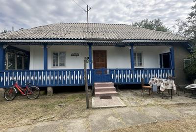 Casă individuală cu 2 camere în Lunca Corbului