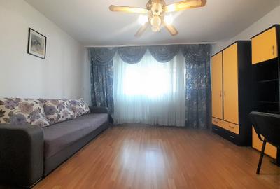 Apartament cu 3 camere decomandat în Militari